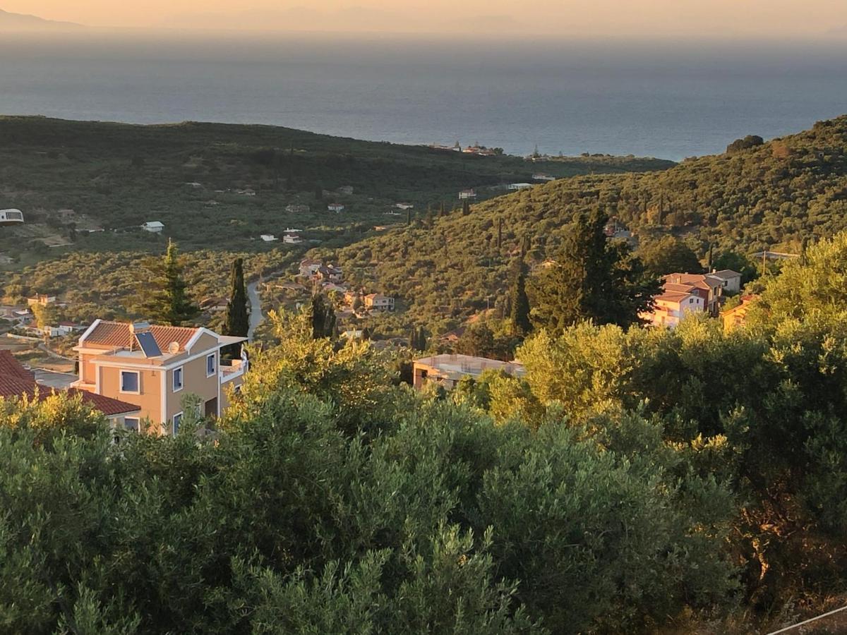 Villa Thea - Τhe View 1St Floor Áno Yerakaríon Exteriör bild