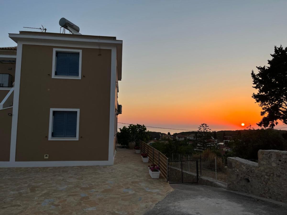 Villa Thea - Τhe View 1St Floor Áno Yerakaríon Exteriör bild